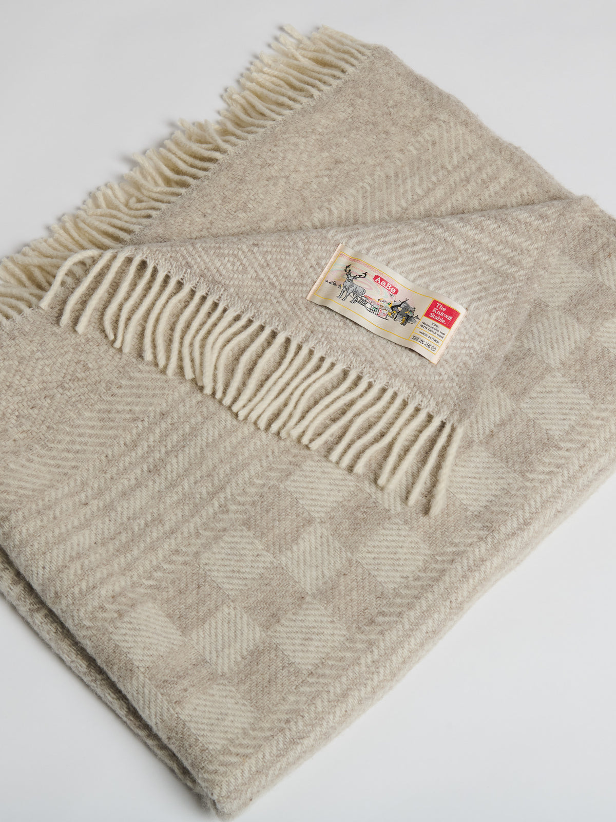 AaBe x Knitwit throw